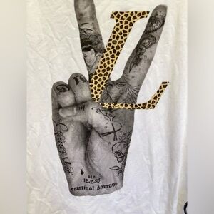 Criminal Damage LV Large White Black T-shirt